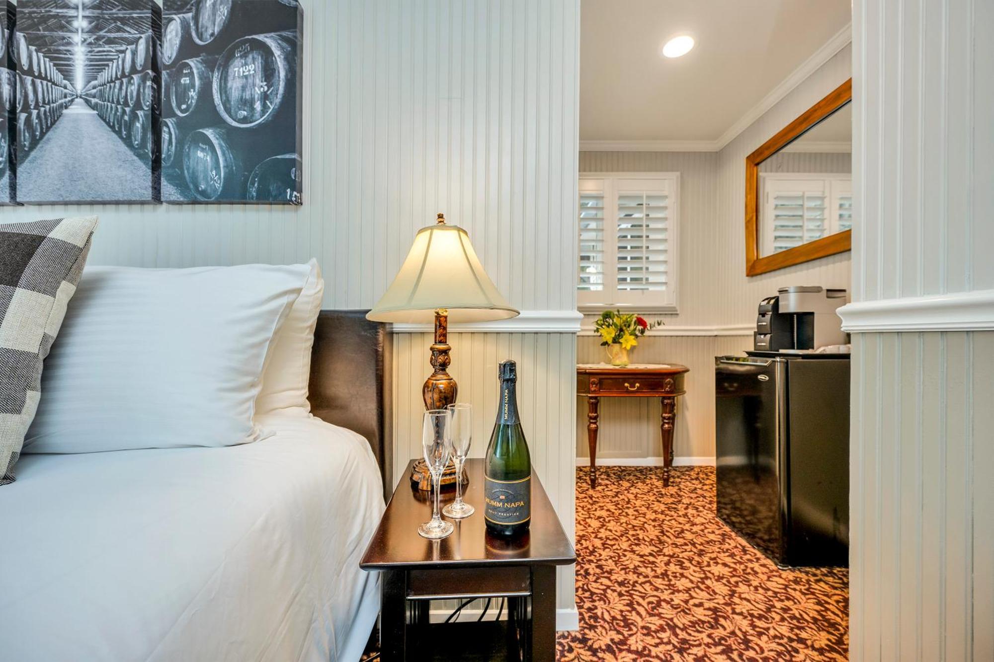 Calistoga Wine Way Inn Екстер'єр фото